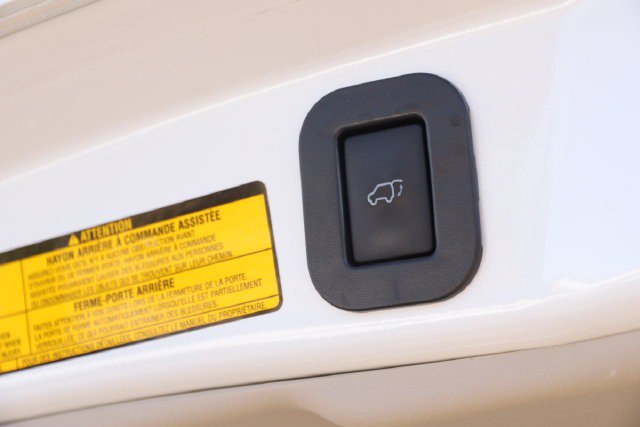 Used 2013 Toyota Venza XLE w/ XLE Premium Pkg AWD/4WD image 8