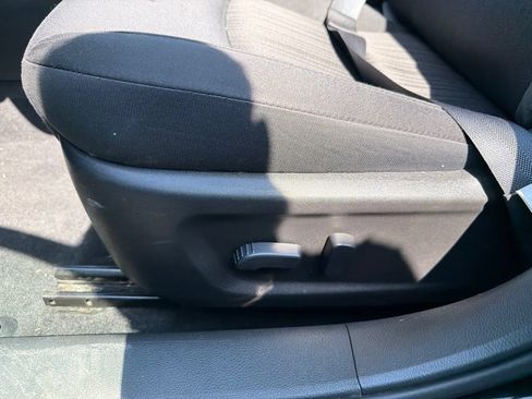 Used 2025 Nissan Altima 2.5 SV FWD image 8