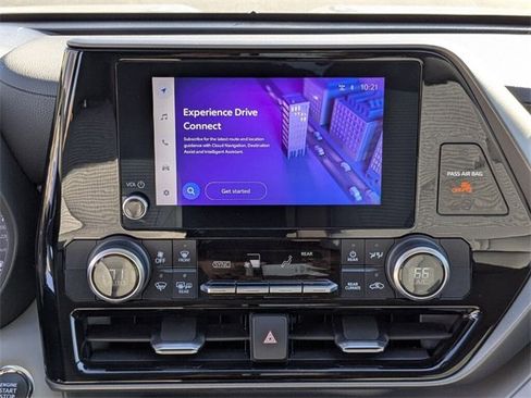 Used 2023 Toyota Highlander LE image 15