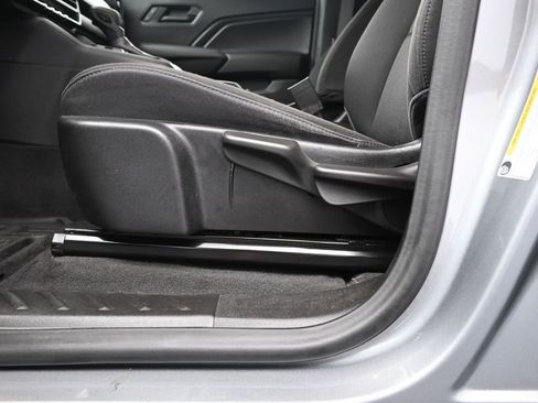 Used 2024 Chevrolet Colorado W/T image 20