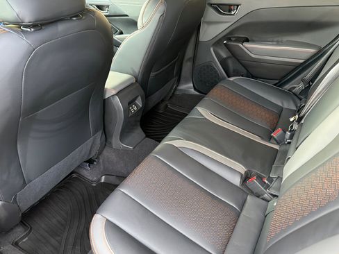 Used 2025 Subaru Crosstrek 2.5i Limited w/ Crosstrek Mirror Package image 12