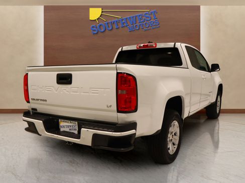 Used 2022 Chevrolet Colorado LT w/ Safety Package image 4