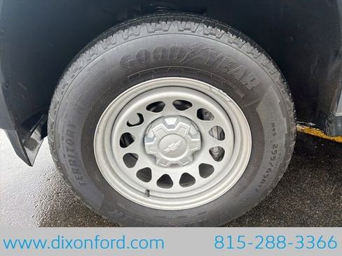 Used 2023 Chevrolet Colorado W/T image 25