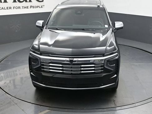 New 2026 Chevrolet Suburban Premier w/ Sun And Tow Package AWD/4WD image 38