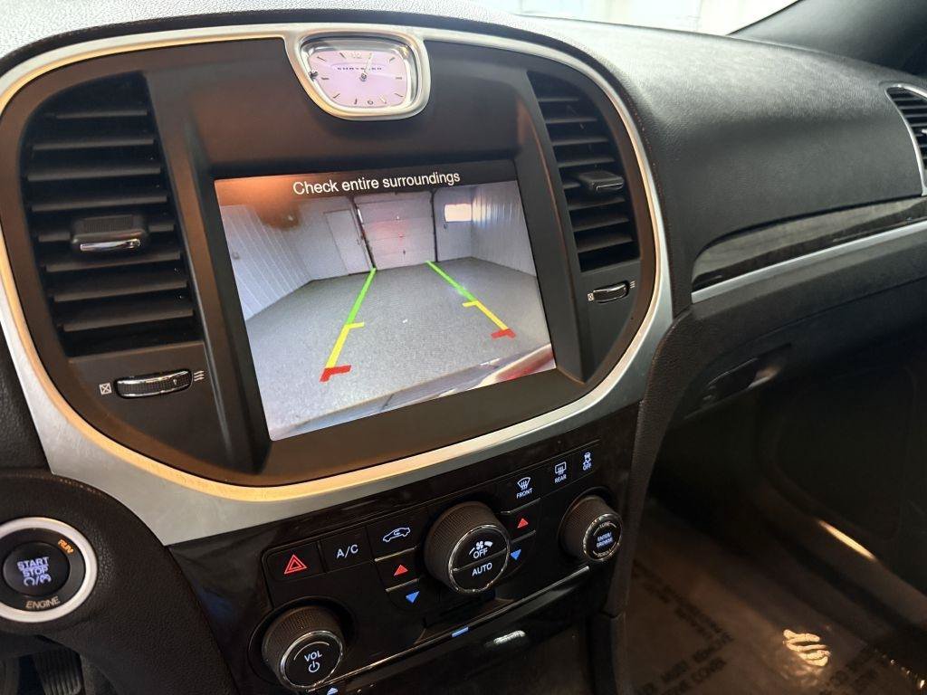 Used 2014 Chrysler 300 C AWD/4WD image 18