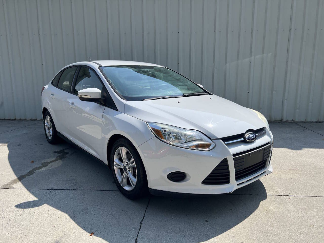 Used 2014 Ford Focus SE FWD image 1