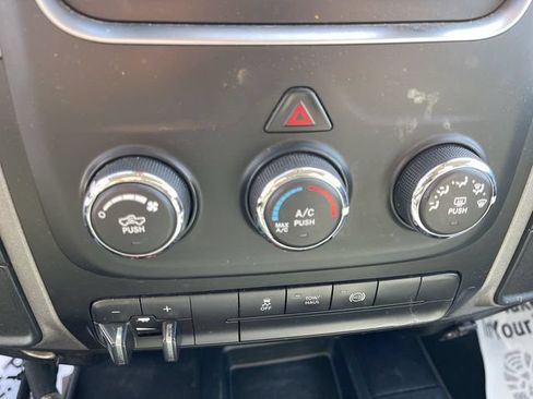 Used 2018 RAM 3500 Tradesman w/ Chrome Appearance Group AWD/4WD image 18