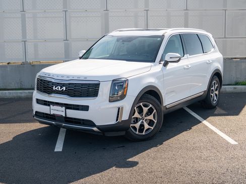 Used 2022 Kia Telluride EX w/ Towing Package image 1
