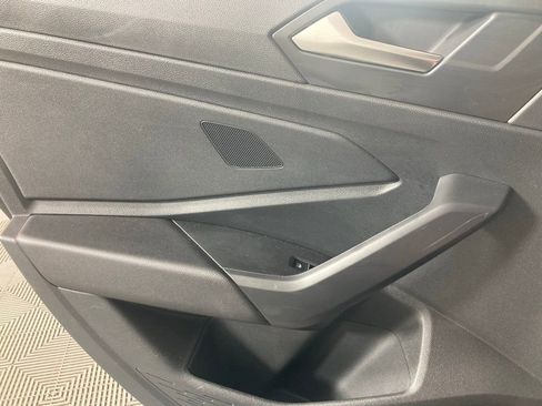 Used 2025 Volkswagen Jetta S image 14