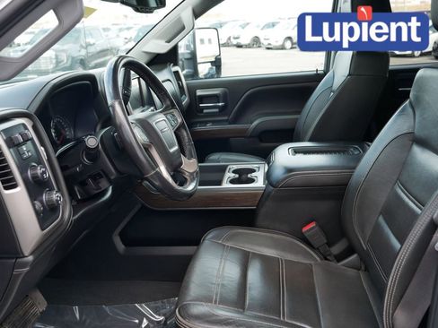 Used 2019 GMC Sierra 2500 Denali w/ Duramax Plus Package image 13