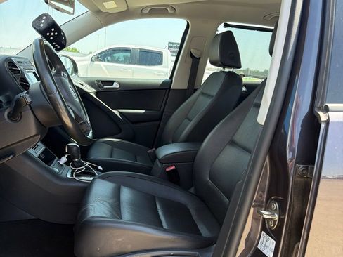 Used 2016 Volkswagen Tiguan S AWD/4WD image 11