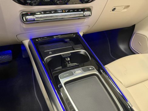 Certified 2024 Mercedes-Benz GLA 250 4MATIC w/ Exclusive Package image 14