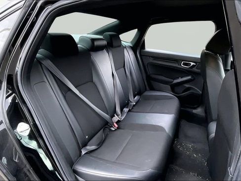 Used 2023 Honda Civic Sport image 17