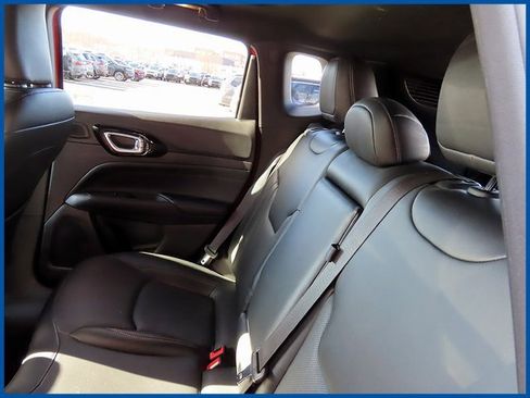 Certified 2022 Jeep Compass Limited w/ (RED) Package image 10