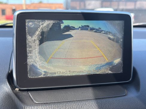 Used 2017 Toyota Yaris iA FWD image 19