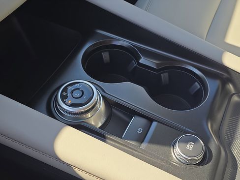 New 2026 Ford Explorer Active image 25