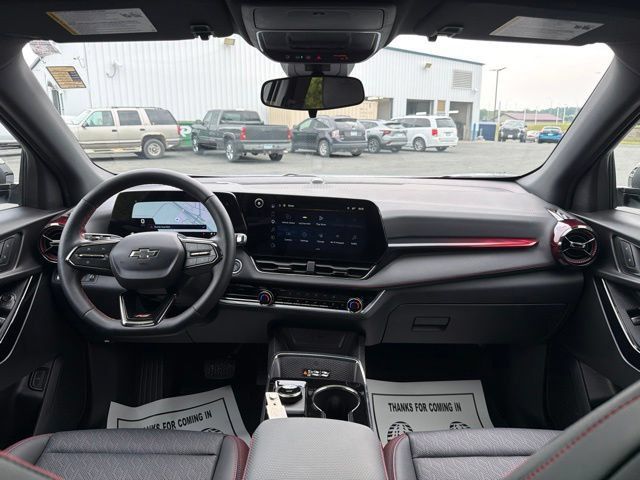 Used 2026 Chevrolet Equinox RS AWD/4WD image 13