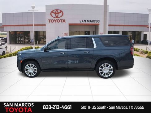 Used 2021 Chevrolet Suburban High Country w/ Premium Package RWD image 8