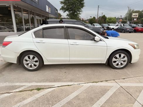Used 2008 Honda Accord EX-L image 2