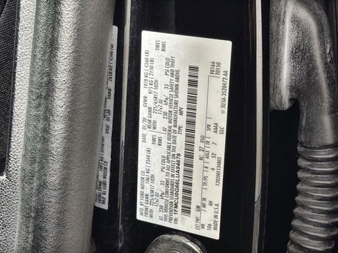 Used 2020 Ford Escape SE image 27