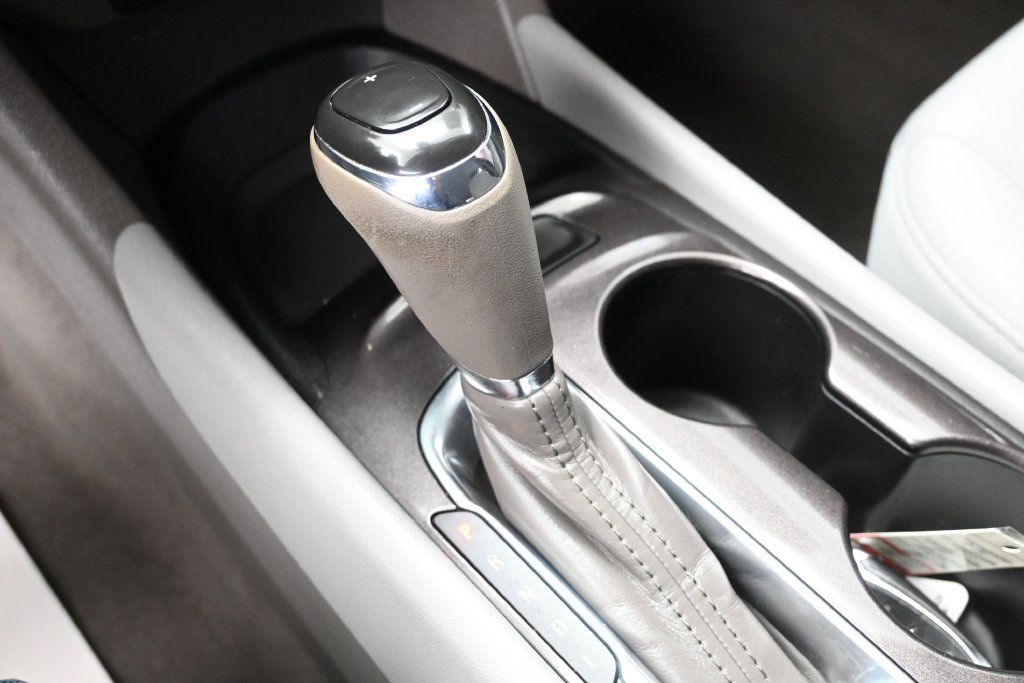 Used 2018 Chevrolet Malibu LS FWD image 19
