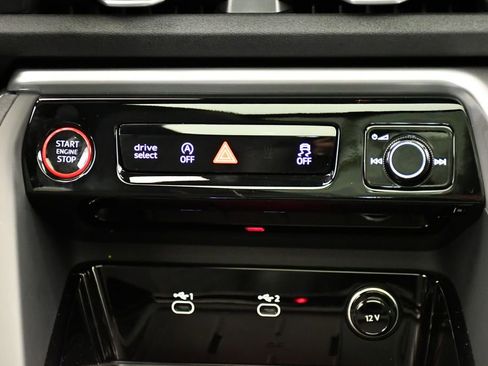 New 2025 Audi SQ5 Premium Plus image 26