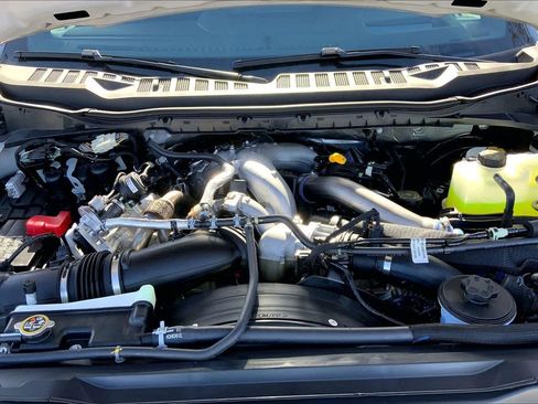 New 2026 Ford F250 Platinum w/ FX4 Off-Road Package AWD/4WD image 16