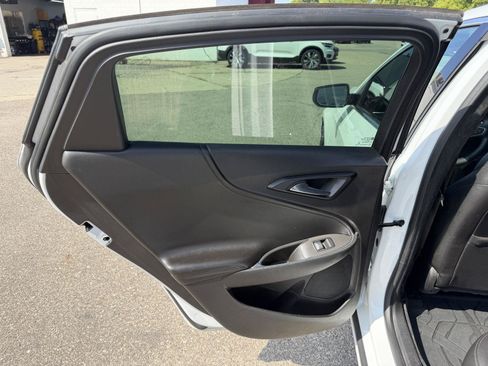 Used 2018 Chevrolet Malibu LT w/ Redline Edition FWD image 18