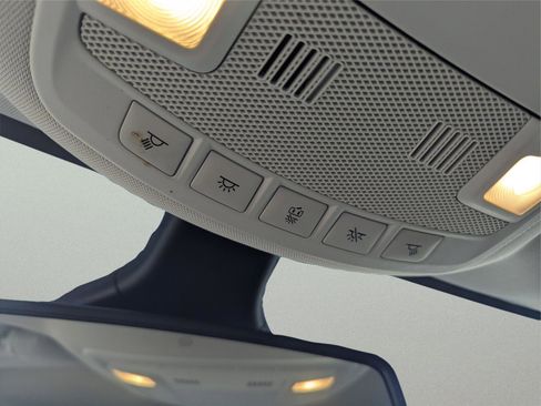 Used 2022 Ford Edge SEL image 21