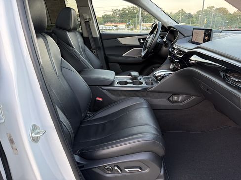 Used 2023 Acura MDX w/ Technology Package FWD image 34