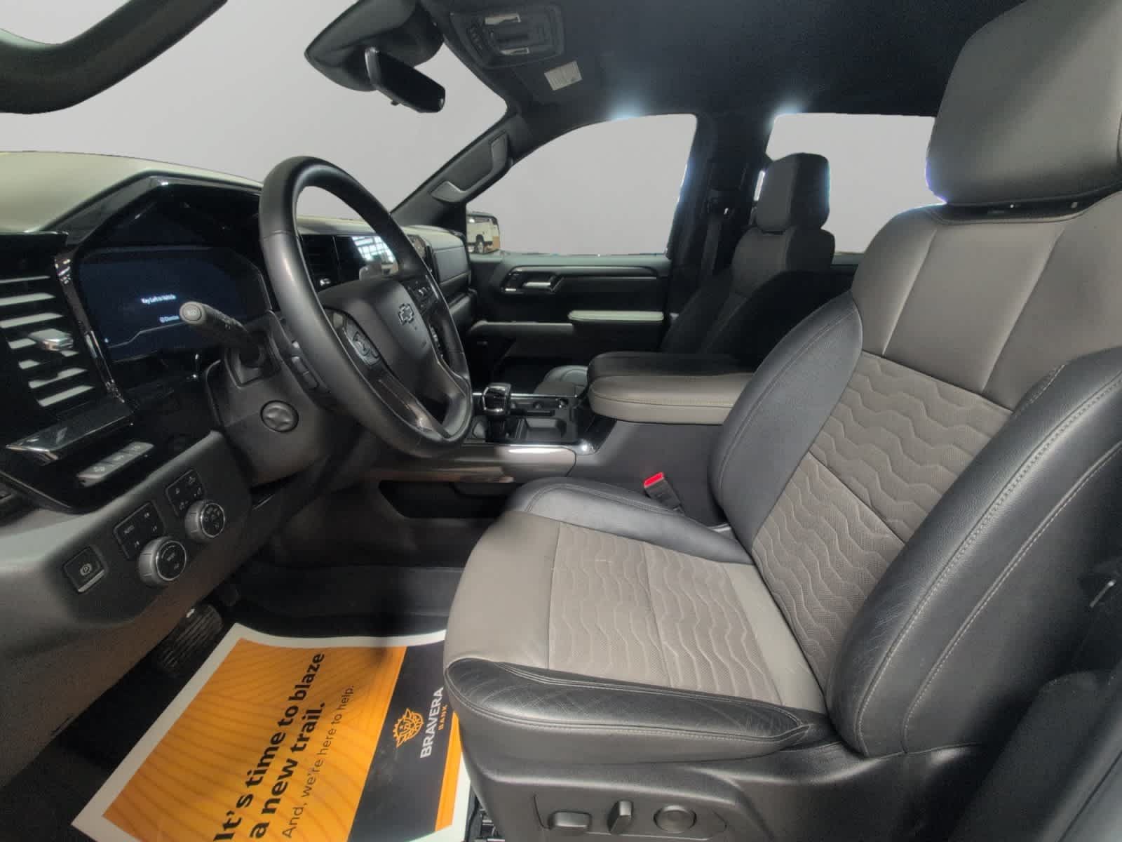 Used 2024 Chevrolet Silverado 1500 ZR2 w/ Technology Package AWD/4WD image 9