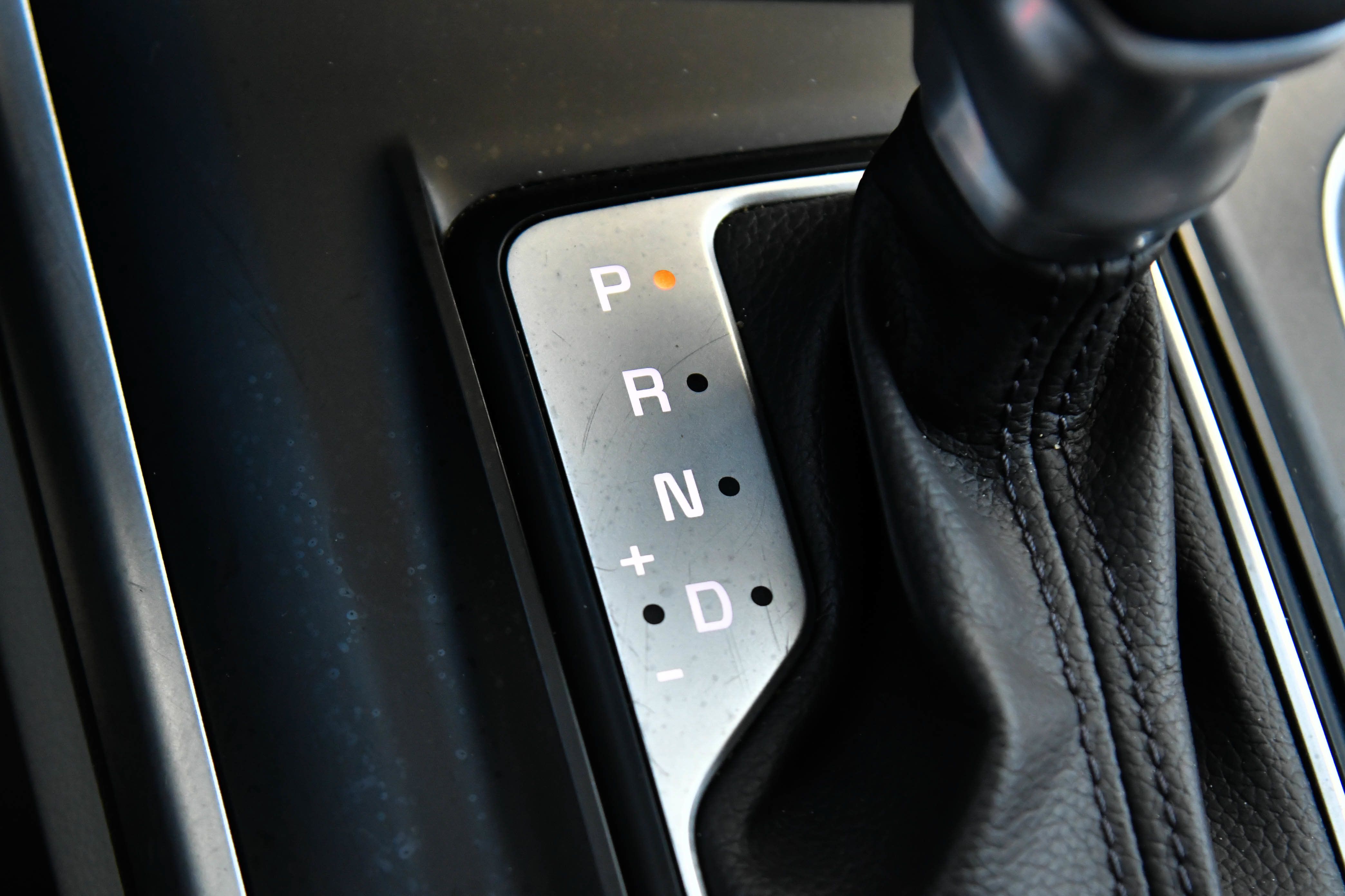 Used 2023 Kia Carnival LX FWD image 26
