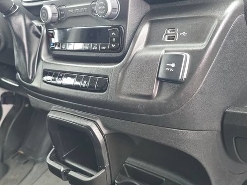 Used 2025 RAM ProMaster 2500 w/ Convenience Group FWD image 24