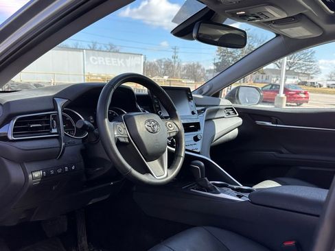 Used 2023 Toyota Camry XLE w/ Navigation Package image 10