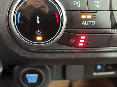 Used 2022 Ford Maverick Lariat w/ Lariat Luxury Package FWD image 25