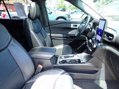 Used 2021 Ford Explorer ST w/ Equipment Group 401A AWD/4WD image 10