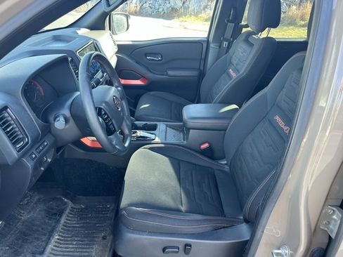 Certified 2023 Nissan Frontier PRO-4X w/ Pro Convenience Package image 12