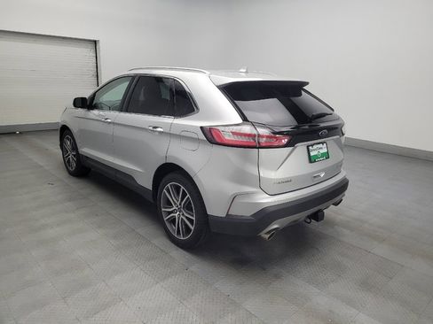 Used 2019 Ford Edge Titanium w/ Cold Weather Package image 5