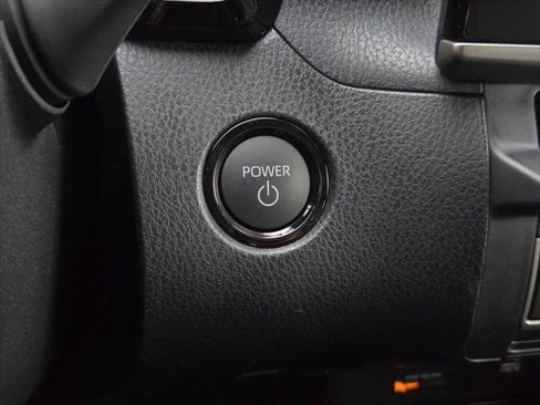 Certified 2026 Toyota Camry SE FWD image 19