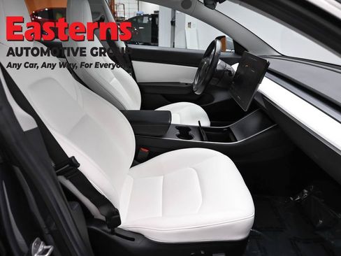 Used 2018 Tesla Model 3 Long Range image 18