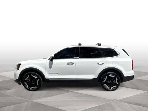 Used 2024 Kia Telluride S w/ S Sunroof Package FWD image 5