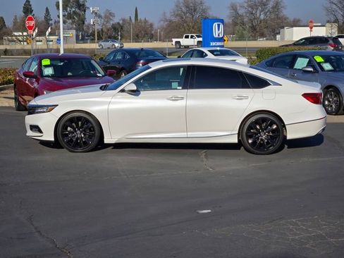 Used 2019 Honda Accord Touring image 7