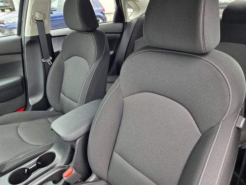 Used 2024 Kia Forte LXS w/ LXS Technology Package FWD image 15