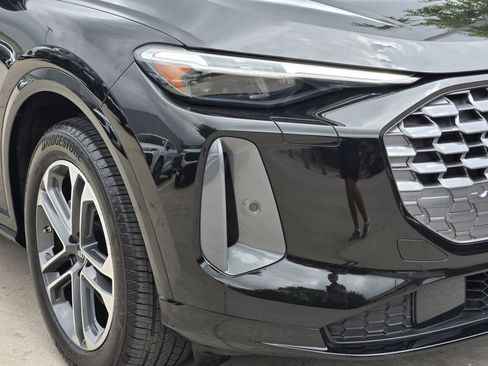 Used 2025 Audi Q5 Prestige AWD/4WD image 12