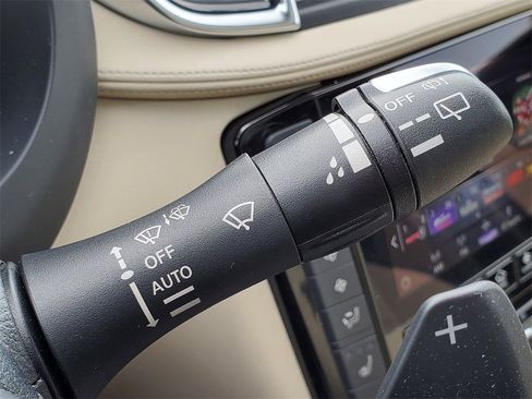 Used 2021 INFINITI QX50 Essential w/ Convenience Package image 17