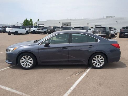 Used 2017 Subaru Legacy 2.5i Premium AWD/4WD image 2