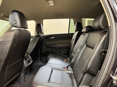 Used 2023 Volkswagen Atlas SE FWD image 19
