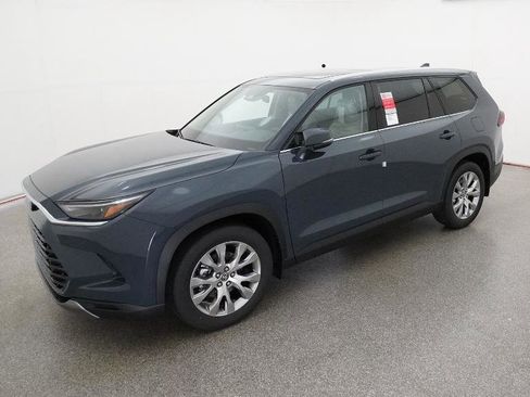 New 2026 Toyota Grand Highlander FWD image 1