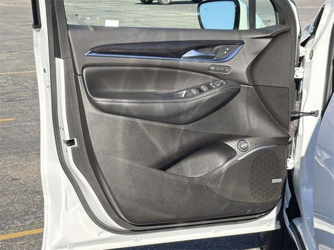 Used 2021 Buick Enclave Avenir w/ Avenir Technology Package image 20