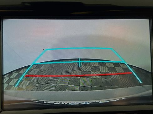 Used 2020 Toyota Camry SE image 27